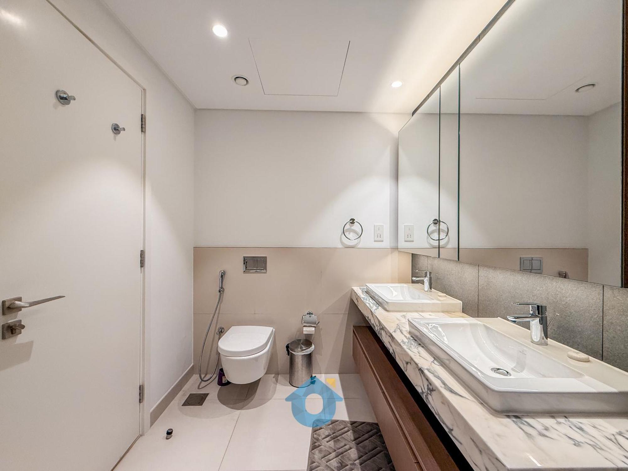 Like - 3904 Impressive 2-bhk With Partial Sea View And Community View Apartment *